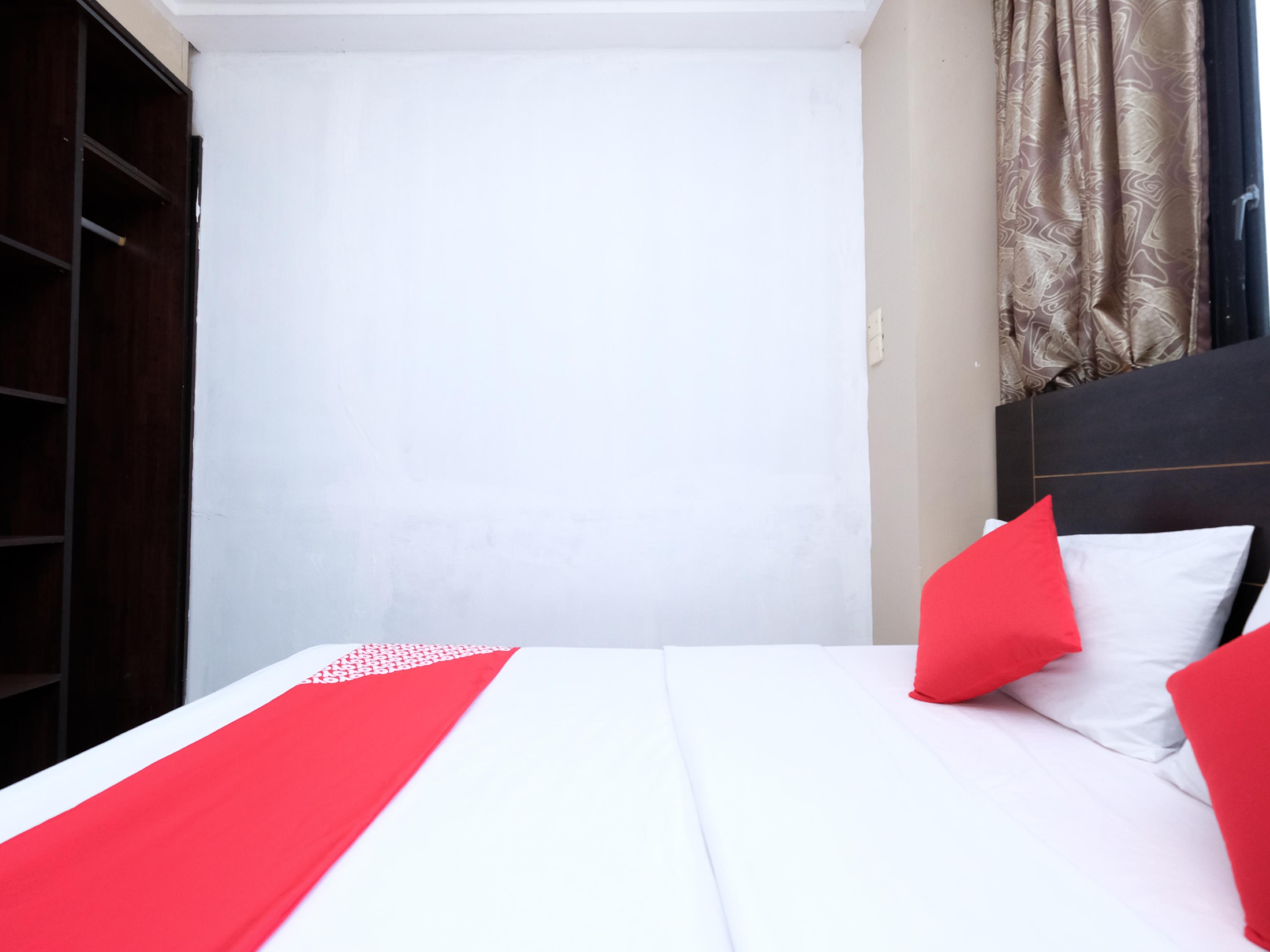 OYO 717 Mr J Hotel Wakaf Che Yeh 2 Buitenkant foto