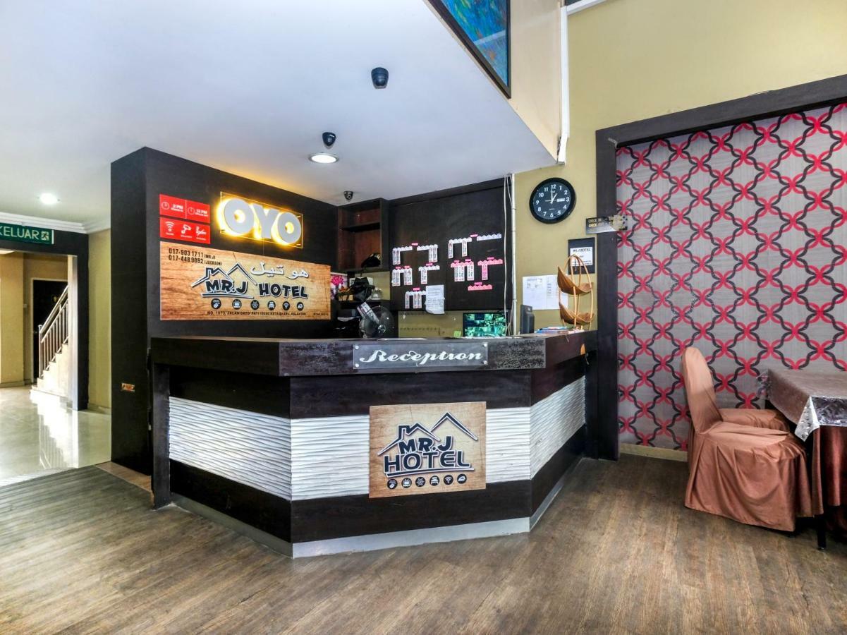 OYO 717 Mr J Hotel Wakaf Che Yeh 2 Buitenkant foto