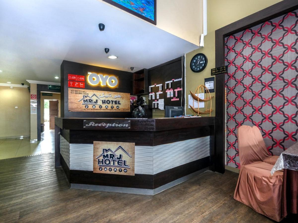 OYO 717 Mr J Hotel Wakaf Che Yeh 2 Buitenkant foto