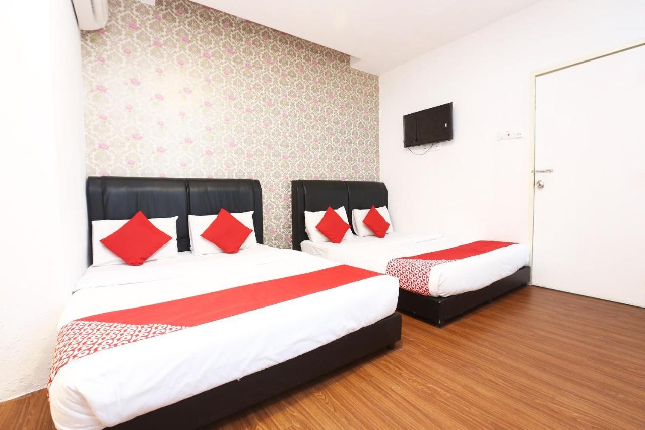 OYO 717 Mr J Hotel Wakaf Che Yeh 2 Buitenkant foto