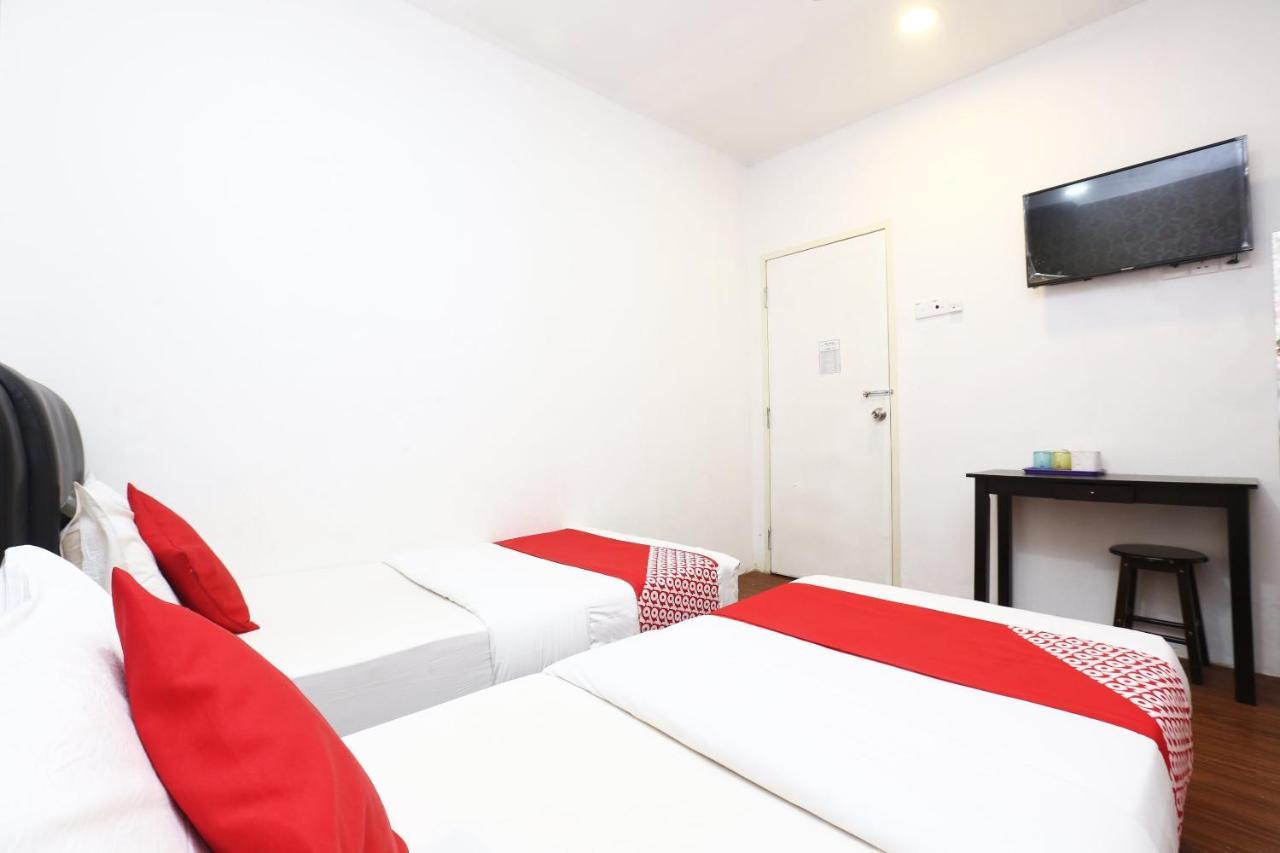 OYO 717 Mr J Hotel Wakaf Che Yeh 2 Buitenkant foto
