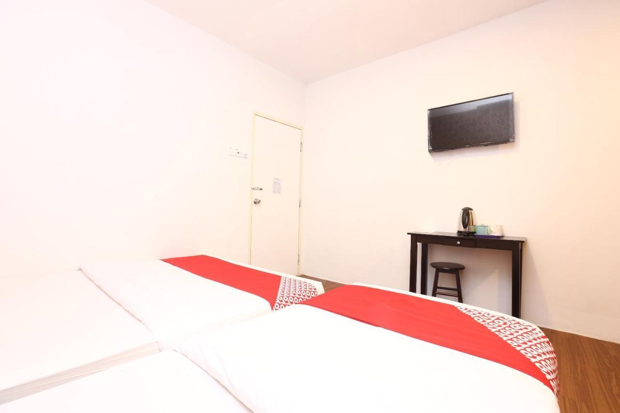 OYO 717 Mr J Hotel Wakaf Che Yeh 2 Buitenkant foto