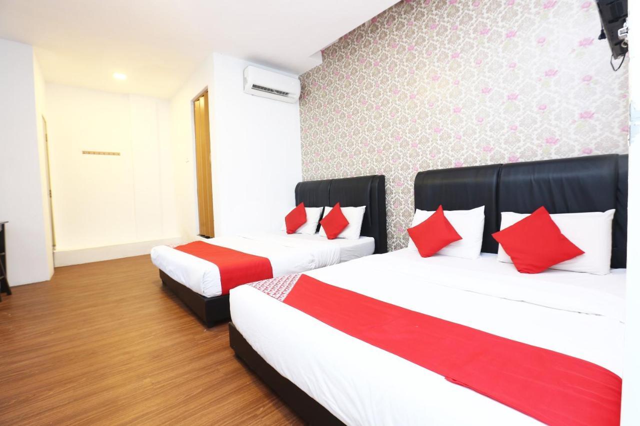 OYO 717 Mr J Hotel Wakaf Che Yeh 2 Buitenkant foto
